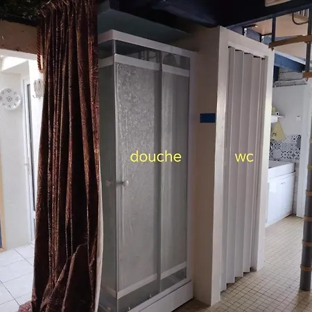 Duplex Rez-de-jardin 300m De Port, Commerces, * لو بولين