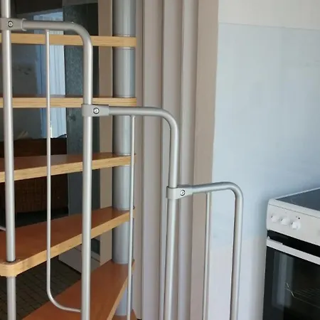 Duplex Rez-de-jardin 300m De Port, Commerces, *